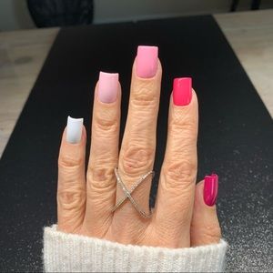 Custom Pink Gradient Press On Set